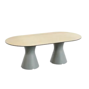 Robuster, beschwerter Outdoor-Tisch für 6 Personen für Psychiatrie, psychische Gesundheit und Behinderung